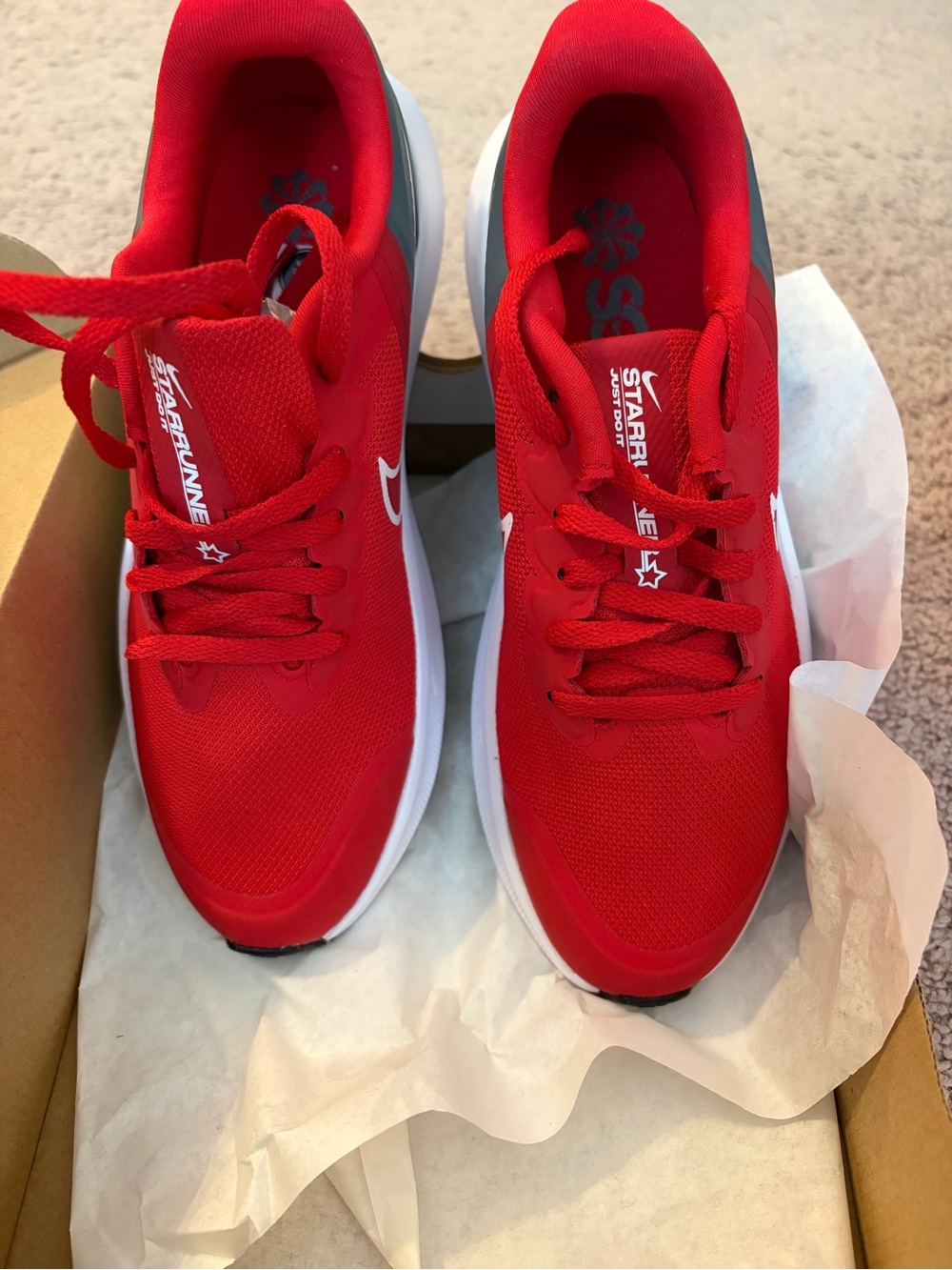 Boys size 4 Nike sneakers